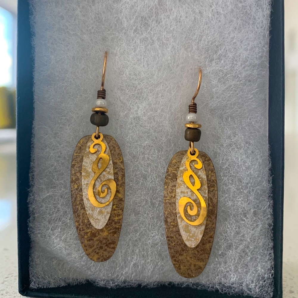 NWOT cute earrings